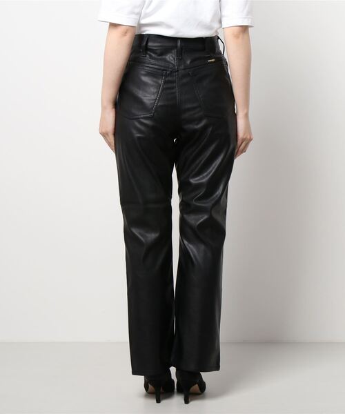 SLOBE IENA（スローブイエナ）の「【Wrangler/ラングラー】 SYNTHETIC LEATHER LADIES WRANCHパンツ◆（その他パンツ・レディース・ブラック・36/38）」の6枚目の写真
