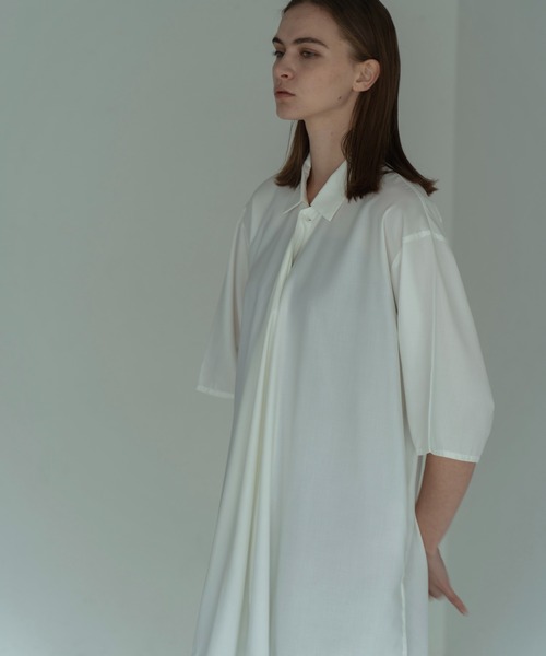 Utusiyo（ウツシヨ）の「drape shirt　颶風（シャツ/ブラウス・メンズ・ホワイト/ブラック・MEDIUM/LARGE）」の16枚目の写真