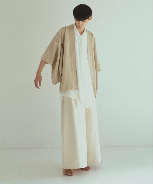 Utusiyo（ウツシヨ）の「drape shirt　颶風（シャツ/ブラウス・メンズ・ホワイト/ブラック・MEDIUM/LARGE）」の13枚目の写真