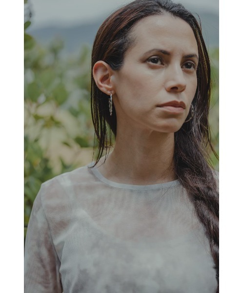 mou(モウ)の「【Na.moda】Gloss distorion hoop pierce(ピアス(両耳用)・レディース・シルバー/ゴールド・FREE)」の8枚目の写真