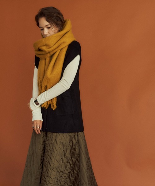 titivate（ティティベイト）の「カラーボリュームマフラー/ストール（マフラー・レディース・ブルー/イエロー/ブラウン/グリーン・FREE）」の10枚目の写真