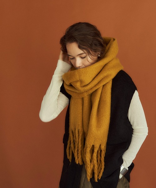 titivate（ティティベイト）の「カラーボリュームマフラー/ストール（マフラー・レディース・ブルー/イエロー/ブラウン/グリーン・FREE）」の14枚目の写真