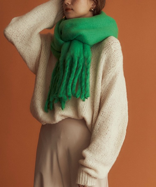 titivate（ティティベイト）の「カラーボリュームマフラー/ストール（マフラー・レディース・ブルー/イエロー/ブラウン/グリーン・FREE）」の5枚目の写真