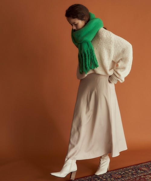 titivate（ティティベイト）の「カラーボリュームマフラー/ストール（マフラー・レディース・ブルー/イエロー/ブラウン/グリーン・FREE）」の6枚目の写真