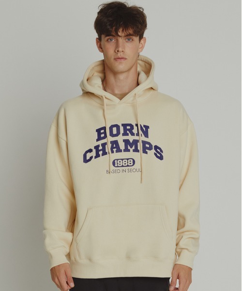 BORN CHAMPS(ボーンチャンプス)の「【BORN CHAMPS】BC ARCH LOGO HOODY / ボーンチャンプス BC アーチ ロゴ フーディー(パーカー・メンズ・ベージュ/グレー・SMALL/MEDIUM/LARGE)」の8枚目の写真