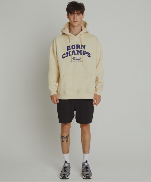 BORN CHAMPS(ボーンチャンプス)の「【BORN CHAMPS】BC ARCH LOGO HOODY / ボーンチャンプス BC アーチ ロゴ フーディー(パーカー・メンズ・ベージュ/グレー・SMALL/MEDIUM/LARGE)」の9枚目の写真