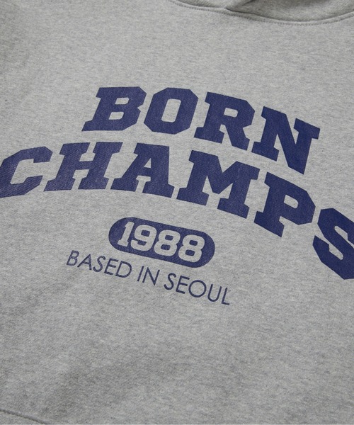 BORN CHAMPS(ボーンチャンプス)の「【BORN CHAMPS】BC ARCH LOGO HOODY / ボーンチャンプス BC アーチ ロゴ フーディー(パーカー・メンズ・ベージュ/グレー・SMALL/MEDIUM/LARGE)」の17枚目の写真