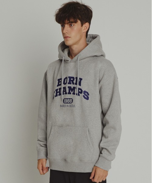 BORN CHAMPS(ボーンチャンプス)の「【BORN CHAMPS】BC ARCH LOGO HOODY / ボーンチャンプス BC アーチ ロゴ フーディー(パーカー・メンズ・ベージュ/グレー・SMALL/MEDIUM/LARGE)」の22枚目の写真