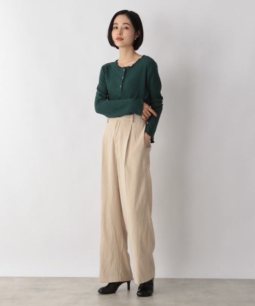 LOWRYS FARM（ローリーズファーム）の「ヘンリーメローＬＳ　239378（Tシャツ/カットソー・レディース・ベージュ/ブラック/オフホワイト/グリーン・FREE）」の5枚目の写真