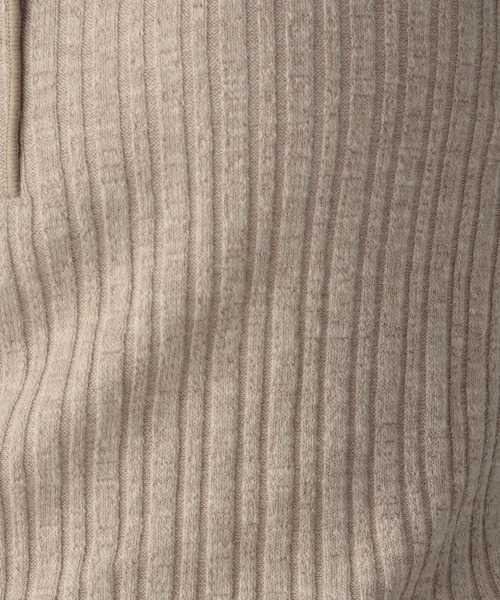 LOWRYS FARM（ローリーズファーム）の「ヘンリーメローＬＳ　239378（Tシャツ/カットソー・レディース・ベージュ/ブラック/オフホワイト/グリーン・FREE）」の15枚目の写真