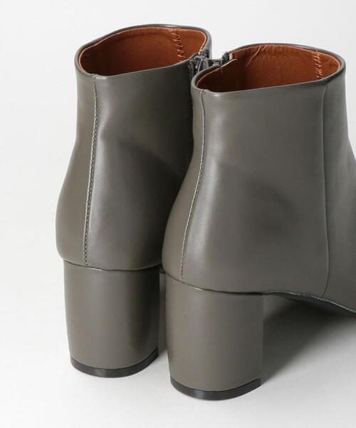 closet story（クローゼットストーリー）の「＜closet story（クローゼットストーリー）＞ラウンドトゥ ショートブーツ（ブーツ・レディース・ダークグレー/ブラック・23.5cm/24.5cm/24cm/23cm）」の4枚目の写真