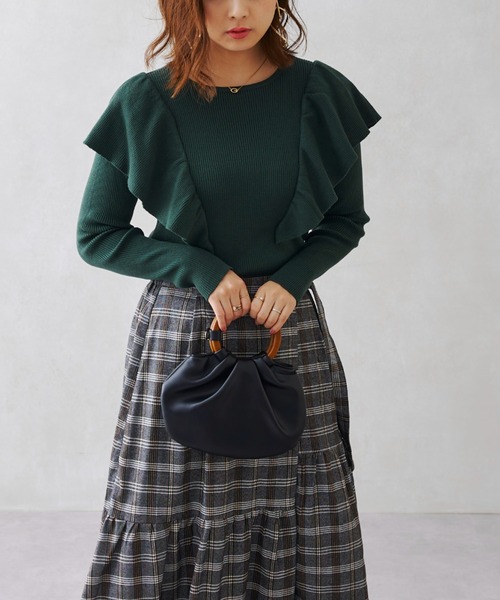 Chez toi（シェトワ）の「フリルショルダーリブニットプルオーバー（ニット/セーター・レディース・ブラック/グリーン/アイボリー/マスタード・FREE）」の20枚目の写真