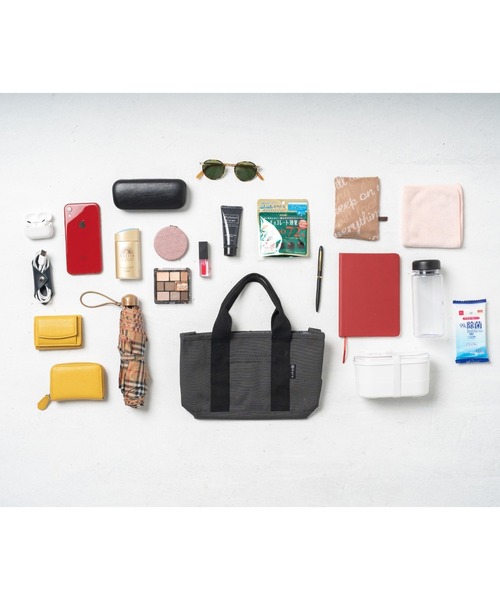 MURA（ムラ）の「R-PET(リサイクルポリエステル) 撥水 抗菌 仕切り付き ミニ トートバッグ（トートバッグ・レディース・ブラック/グレー/ベージュ/サンドグレー・FREE）」の13枚目の写真