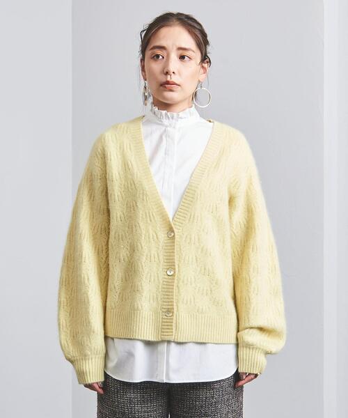UNITED ARROWS(ユナイテッドアローズ)の「<UNITED ARROWS>RCN/CA/W Vネック カーディガン B(カーディガン/ボレロ・レディース・オフホワイト/ベージュ/イエロー・FREE)」の4枚目の写真