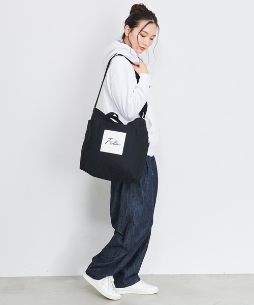 FILA(フィラ)の「【FILA/フィラ】WEB限定 3ポケット付き 2way 綿キャンバス ロゴ トートバッグ/ショルダーバッグ(トートバッグ・レディース・ブラック/オフホワイト/オリーブ・FREE)」の16枚目の写真