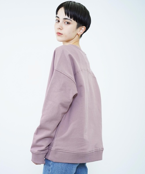 THE NORTH FACE（ザノースフェイス）の「THE NORTH FACE(ザ・ノース・フェイス) ベーシック トレーナー（スウェット・レディース・パープル/ピンク・XS/L/XL）」の4枚目の写真