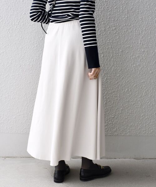 SHIPS(シップス)の「*〈手洗い可能〉ストレッチポンチサーキュラースカート◇(スカート・レディース・アイボリー/チャコールグレー/ベージュ/ピンク/ブラック・SMALL/MEDIUM)」の21枚目の写真