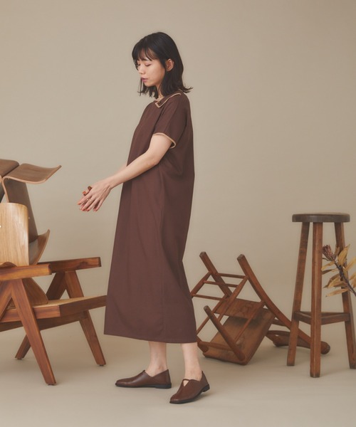 moi tytto（モイテュット）の「スクエアネックパイピング