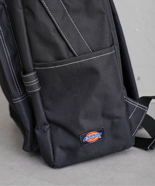 Dickies（ディッキーズ）の「別注配色ステッチバックパック リュック（バックパック/リュック・メンズ・ブラック/ベージュ/グリーン/ネイビー・FREE）」の10枚目の写真