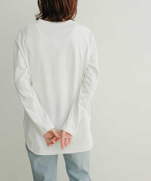 URBAN RESEARCH DOORS(アーバンリサーチドアーズ)の「コットンラウンドヘムチュニックTシャツ(Tシャツ/カットソー・レディース・オフホワイト・1)」の3枚目の写真