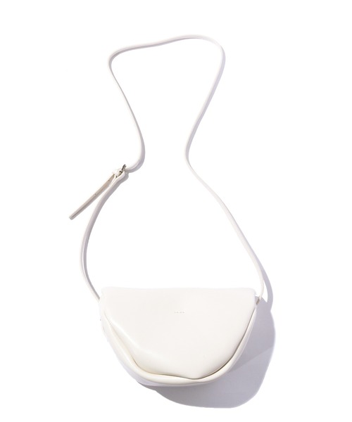 YAHKI(ヤーキ)の「YAHKI/ヤーキ CROSS BODY BAG クロスボディバッグ(ショルダーバッグ・レディース・ブラック/オフホワイト・FREE)」の10枚目の写真