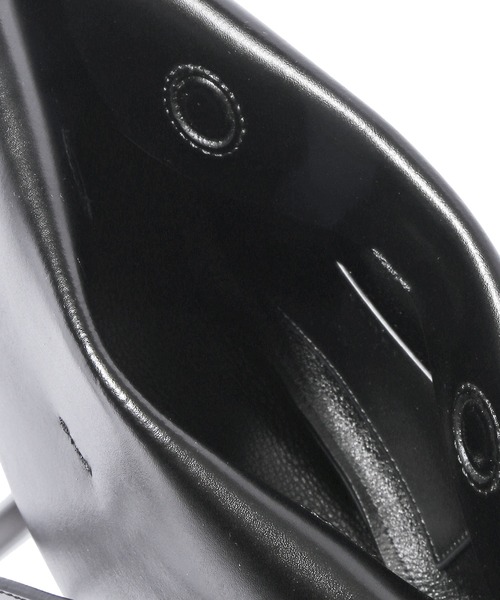 YAHKI(ヤーキ)の「YAHKI/ヤーキ CROSS BODY BAG クロスボディバッグ(ショルダーバッグ・レディース・ブラック/オフホワイト・FREE)」の12枚目の写真