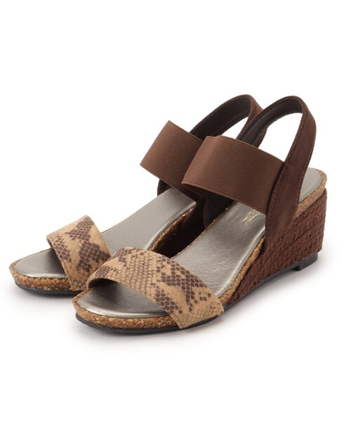 SHOO・LA・RUE(シューラルー)の「◆【累計28万足/シューダル】ウェッジソールサンダル(サンダル・レディース・カーキ/サンドベージュ/ネイビー/ブラック/ブロンズ/シルバー系2/ゴールド系2/ライトパープル/ベージュ系3/ネイビー系/ブルー系3/ライトイエロー系1/ピンク系/ベージュ系その他3/オレンジ系その他2/ブラウン系2/ブラウン系5/アイボリー系1/チョコ・45/35/25)」の4枚目の写真