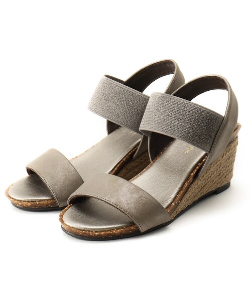 SHOO・LA・RUE(シューラルー)の「◆【累計28万足/シューダル】ウェッジソールサンダル(サンダル・レディース・カーキ/サンドベージュ/ネイビー/ブラック/ブロンズ/シルバー系2/ゴールド系2/ライトパープル/ベージュ系3/ネイビー系/ブルー系3/ライトイエロー系1/ピンク系/ベージュ系その他3/オレンジ系その他2/ブラウン系2/ブラウン系5/アイボリー系1/チョコ・45/35/25)」の19枚目の写真