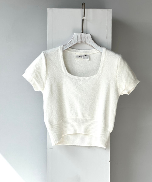 GIMME GIMME（ギミーギミー）の「【GIMME GIMME】Short-sleeved knit gimw22s009（ニット/セーター・レディース・ブラック/ホワイト・FREE）」の11枚目の写真