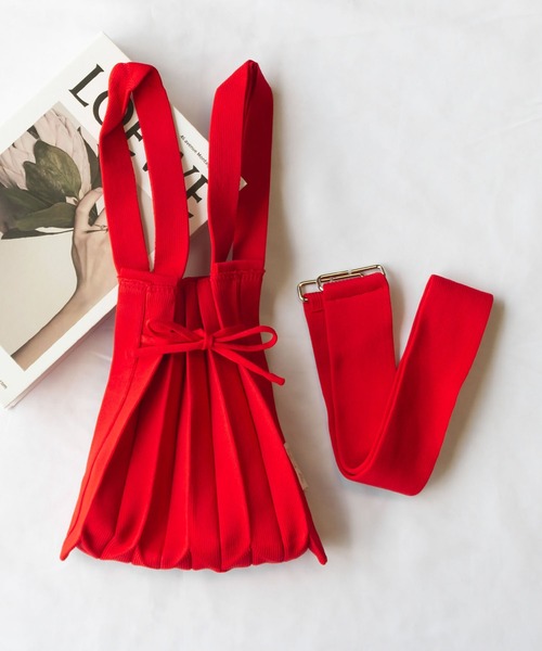 me+em select（ミームセレクト）の「※【 10色展開 ／ 2WAY 】カラーニットプリーツリボンハンドバッグ（ショルダーストラップ付属）（ハンドバッグ・レディース・ピンク/レッド/イエロー/パープル/ネイビー/ミント/コーラルピンク/ブルー/オレンジ/グリーン・FREE）」の9枚目の写真