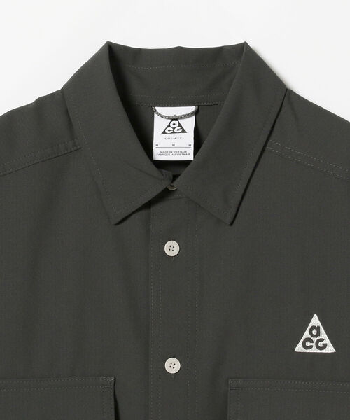 ACG（エィシージー）の「NIKE / ACG トレイル トップ シャツ（シャツ/ブラウス・メンズ・チャコールグレー・MEDIUM/X-LARGE/LARGE）」の3枚目の写真