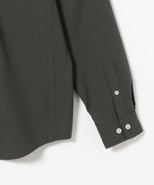 ACG（エィシージー）の「NIKE / ACG トレイル トップ シャツ（シャツ/ブラウス・メンズ・チャコールグレー・MEDIUM/X-LARGE/LARGE）」の5枚目の写真