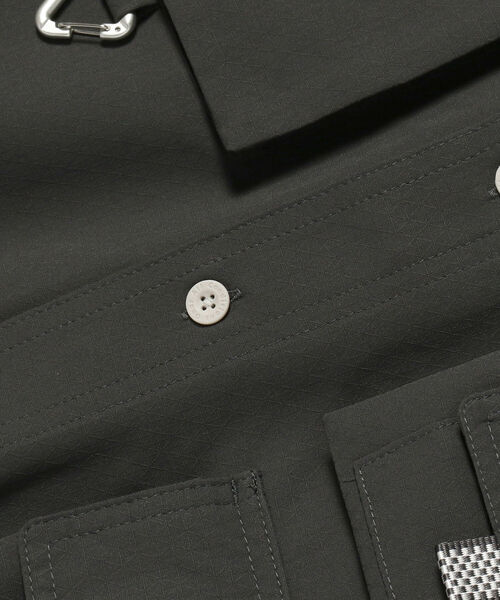 ACG（エィシージー）の「NIKE / ACG トレイル トップ シャツ（シャツ/ブラウス・メンズ・チャコールグレー・MEDIUM/X-LARGE/LARGE）」の8枚目の写真
