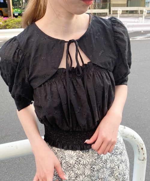 archives（アルシーヴ）の「デコルテデザイン２ｗａｙブラウス（シャツ/ブラウス・レディース・ブラック/グリーン/アイボリー・MEDIUM）」の3枚目の写真