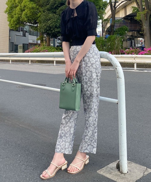 archives（アルシーヴ）の「デコルテデザイン２ｗａｙブラウス（シャツ/ブラウス・レディース・ブラック/グリーン/アイボリー・MEDIUM）」の14枚目の写真