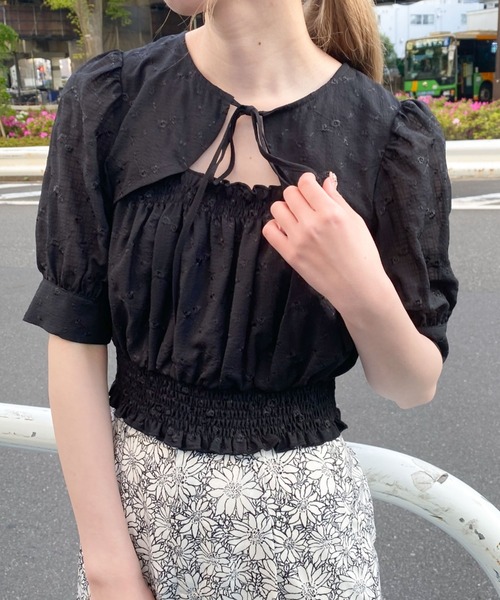 archives（アルシーヴ）の「デコルテデザイン２ｗａｙブラウス（シャツ/ブラウス・レディース・ブラック/グリーン/アイボリー・MEDIUM）」の6枚目の写真