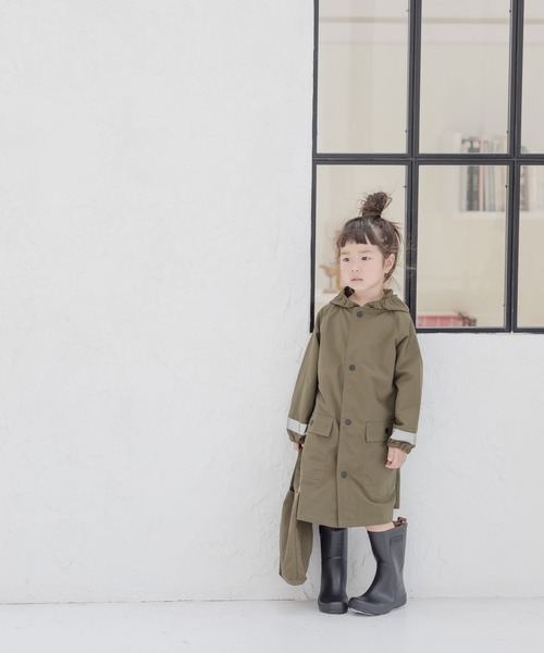 LOWRYS FARM(ローリーズファーム)の「レインコート 264775(レインコート/ポンチョ・キッズ・カーキ/イエロー/ドット・110cm/130cm/150cm)」の2枚目の写真
