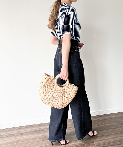 JUNOAH（ジュノア）の「ビッグカラー5分袖ボーダーリブトップス（Tシャツ/カットソー・レディース・ブラック/ネイビー/ブラウン・MEDIUM/LARGE/X-LARGE/SMALL）」の4枚目の写真