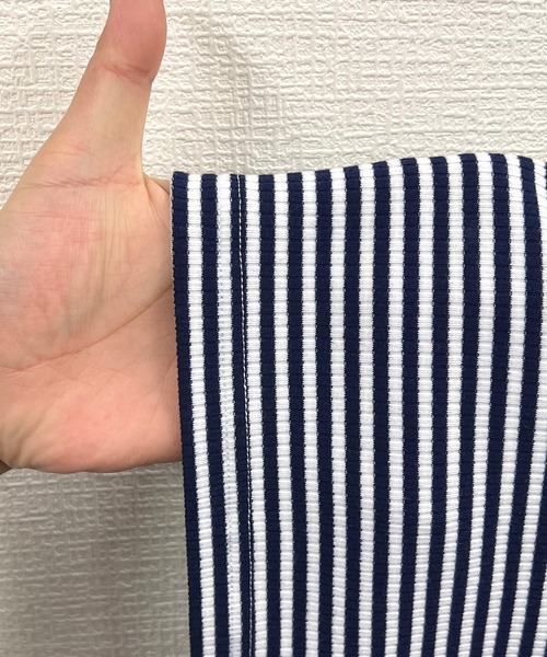 JUNOAH（ジュノア）の「ビッグカラー5分袖ボーダーリブトップス（Tシャツ/カットソー・レディース・ブラック/ネイビー/ブラウン・MEDIUM/LARGE/X-LARGE/SMALL）」の5枚目の写真