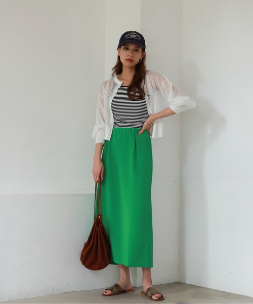 feepur（フェピュール）の「【TALLサイズあり】リップルカラーナロースカート（スカート・レディース・ブラック/レッド/ピンク/ターコイズブルー/ブルー/グリーン・MEDIUM/TALL）」の19枚目の写真