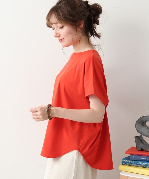 DRESKIP(ドレスキップ)の「◆後ろギャザープルオーバー(Tシャツ/カットソー・レディース・オフホワイト/ブラック/ダークオレンジ/ライトベージュ・02/03)」の5枚目の写真