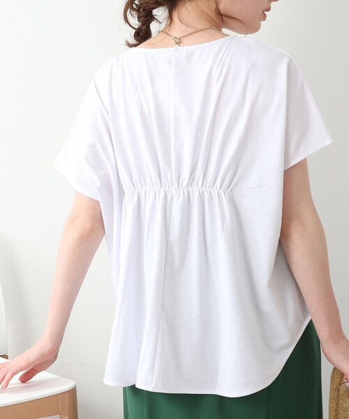 DRESKIP(ドレスキップ)の「◆後ろギャザープルオーバー(Tシャツ/カットソー・レディース・オフホワイト/ブラック/ダークオレンジ/ライトベージュ・02/03)」の6枚目の写真