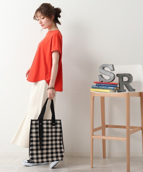 DRESKIP(ドレスキップ)の「◆後ろギャザープルオーバー(Tシャツ/カットソー・レディース・オフホワイト/ブラック/ダークオレンジ/ライトベージュ・02/03)」の11枚目の写真