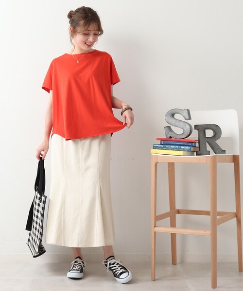 DRESKIP(ドレスキップ)の「◆後ろギャザープルオーバー(Tシャツ/カットソー・レディース・オフホワイト/ブラック/ダークオレンジ/ライトベージュ・02/03)」の8枚目の写真