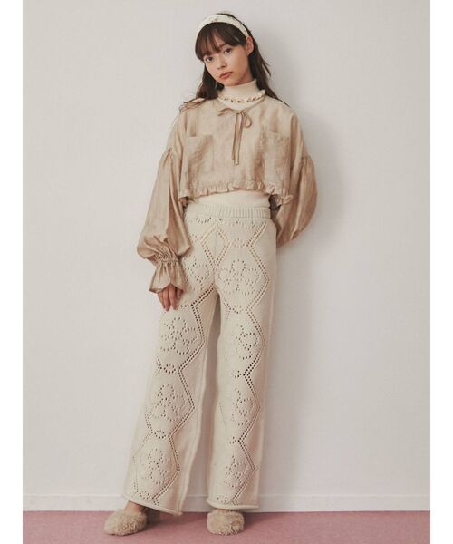 merry jenny（メリージェニー）の「floralベロアカチューシャ（カチューシャ・レディース・オフホワイト/ブラック・FREE）」の6枚目の写真