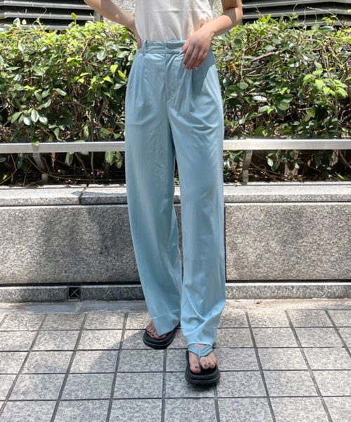 Oriens JOURNAL STANDARD(オリエンス ジャーナルスタンダード)の「ワイドタックイージースラックス(スラックス・レディース・ブルー/ブラック/カーキ・SMALL/MEDIUM)」の5枚目の写真