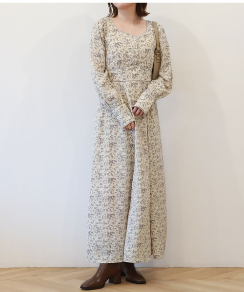 archives(アルシーヴ)の「Backレースupパイピング花柄ワンピース(ワンピース・レディース・ブラック/アイボリー/ピンクベージュ・MEDIUM)」の7枚目の写真