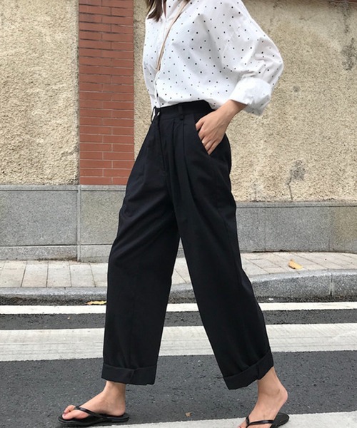 meJane（ミージェーン）の「タック入りルーズチノパンツ【ZOZOTOWN限定】（チノパンツ・レディース・ブラック/オフホワイト・S/M）」の4枚目の写真