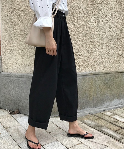 meJane（ミージェーン）の「タック入りルーズチノパンツ【ZOZOTOWN限定】（チノパンツ・レディース・ブラック/オフホワイト・S/M）」の16枚目の写真