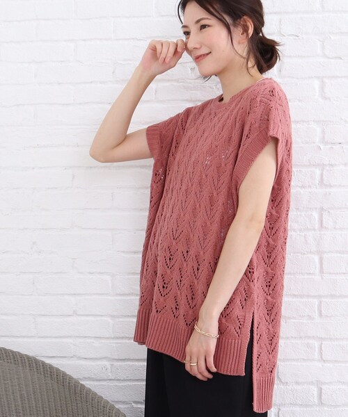 SHOO・LA・RUE(シューラルー)の「◆透かし柄 ゆるシルエット ベスト(ベスト・レディース・ブラック/ナチュラル/キャメル/ピンク系・00)」の1枚目の写真